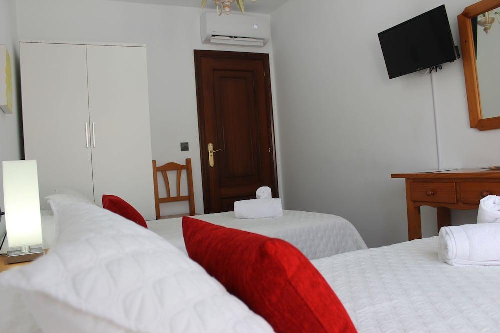 Pension As Burgas Caldas De Reis Exterior photo