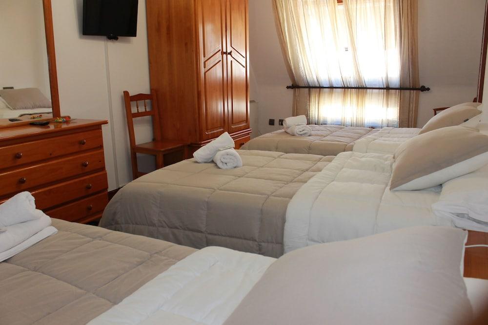 Pension As Burgas Caldas De Reis Exterior photo