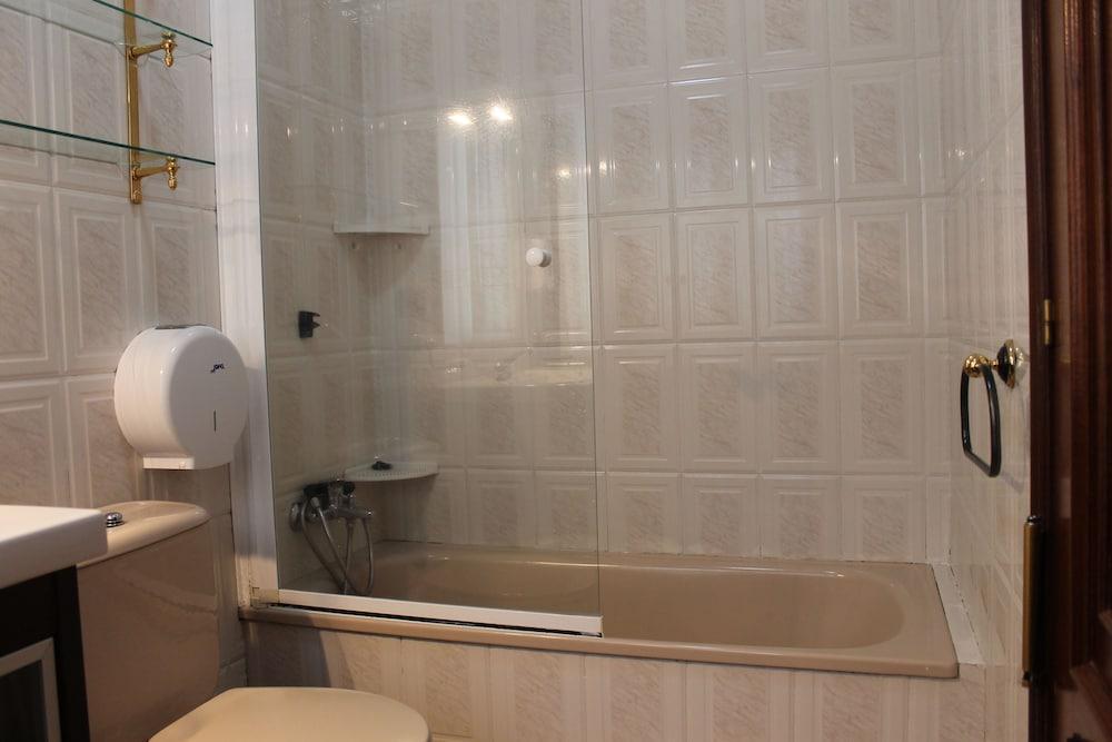 Pension As Burgas Caldas De Reis Exterior photo